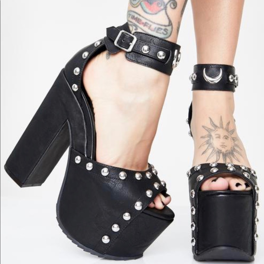 Kill star Stevie Platform